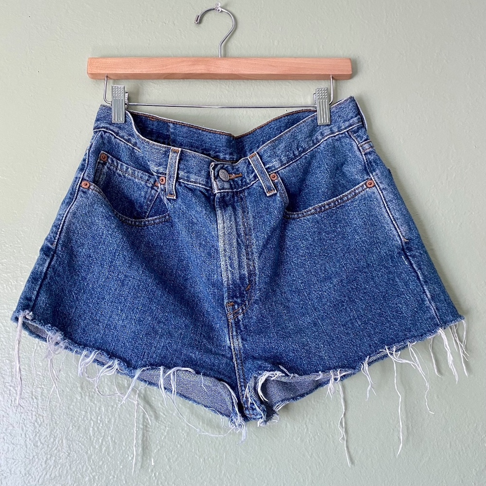 ✨LEVI'S | 505 Cut Off Shorts✨